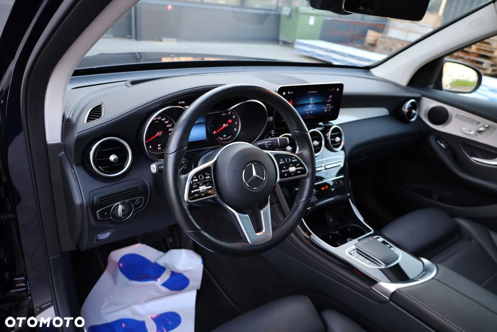 Mercedes-Benz GLC 300 e 4Matic 9G-TRONIC - 15