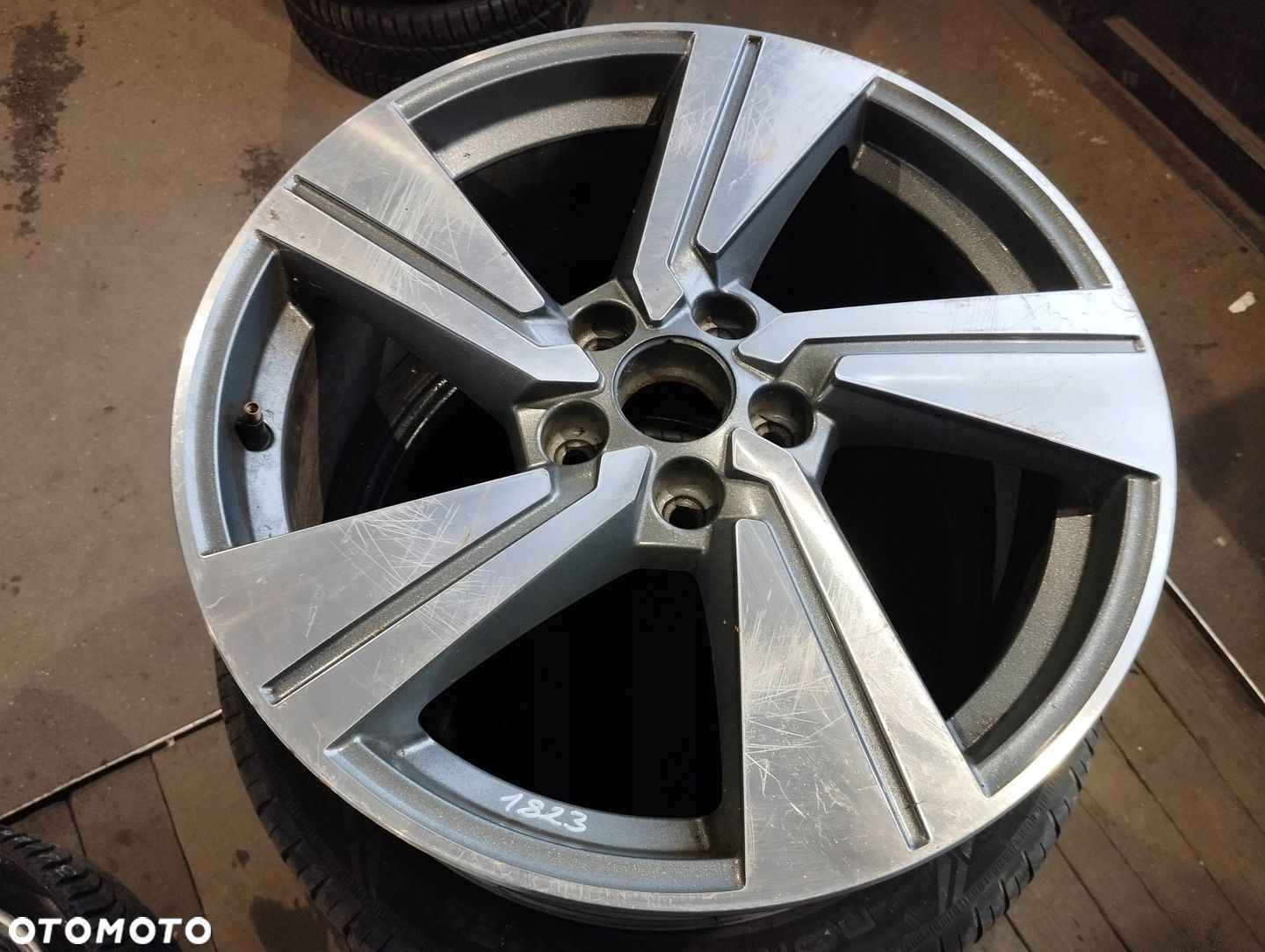 ALU FELGA 1SZT 81A601025 G 7J X 18 ET45 1SZT AUDI Q2 - 1