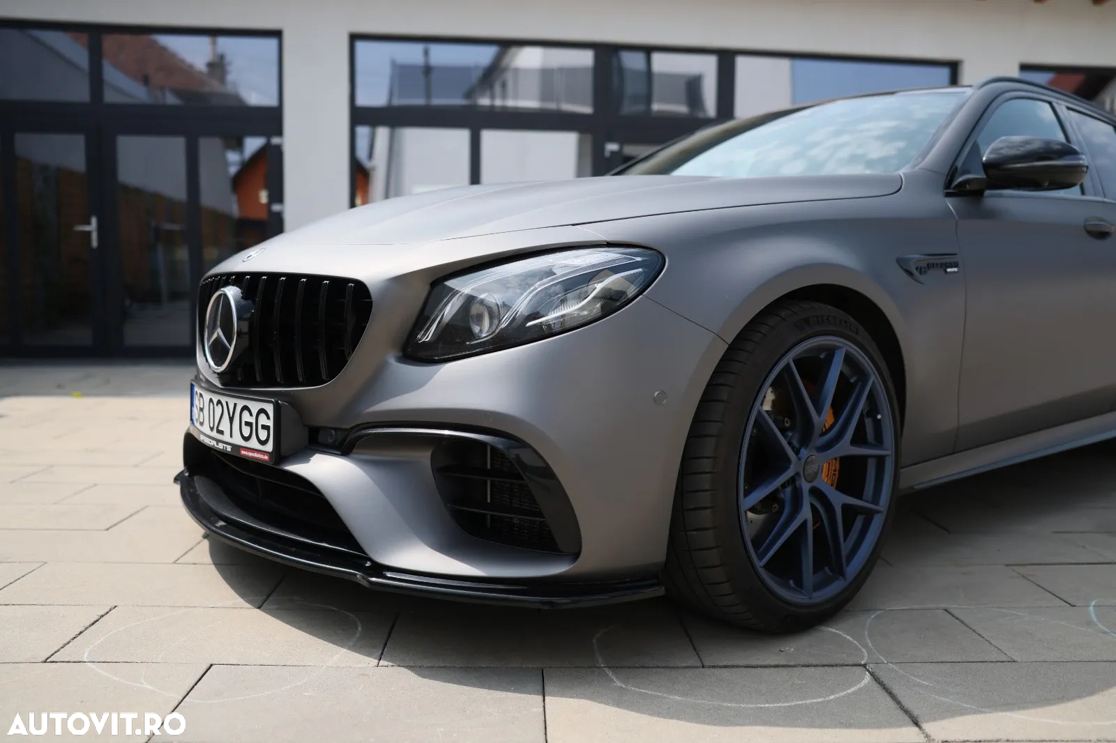 Mercedes-Benz E AMG 63 S 4Matic+ T 9G-TRONIC - 19