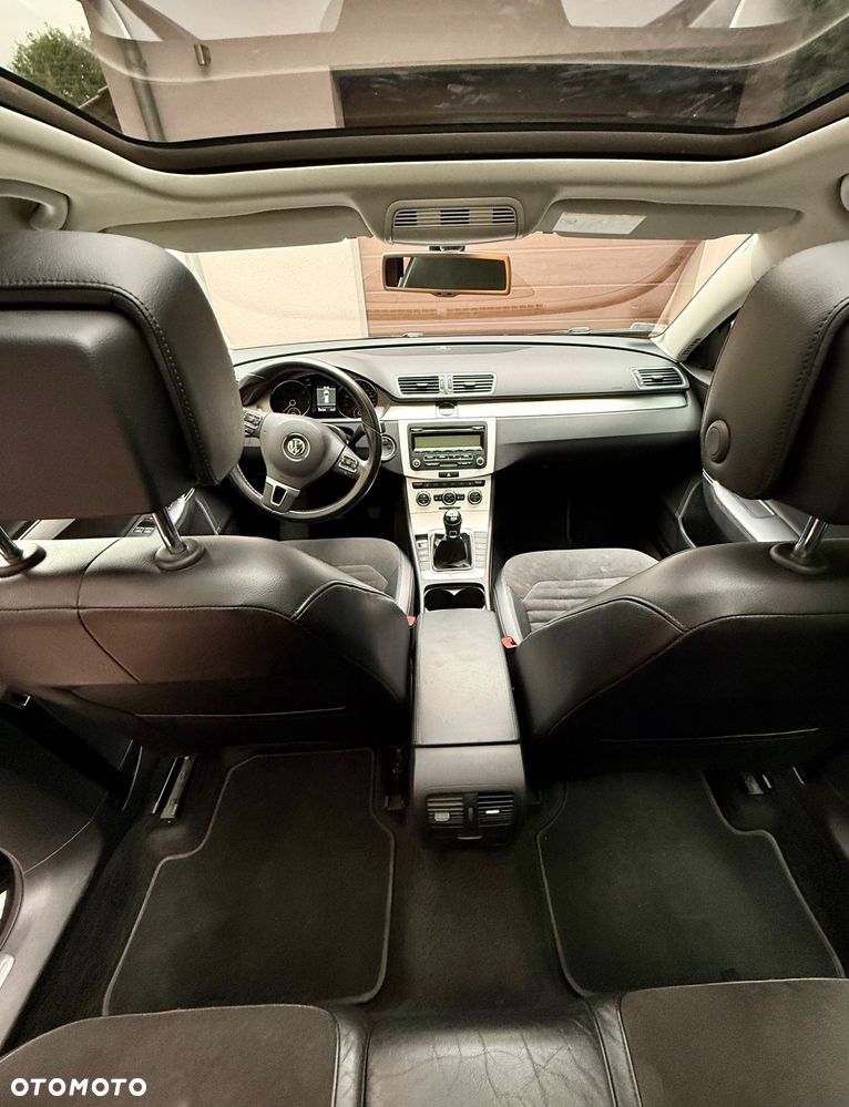 Volkswagen Passat 2.0 TDI Highline - 5