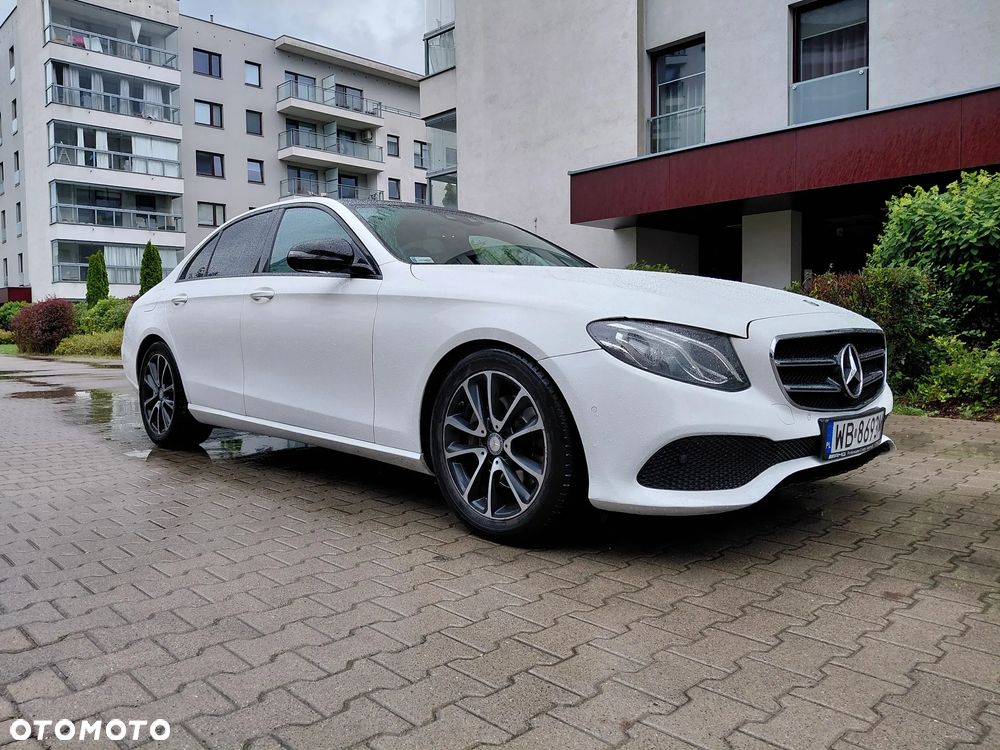 Mercedes-Benz Klasa E 220 d 9G-TRONIC - 4