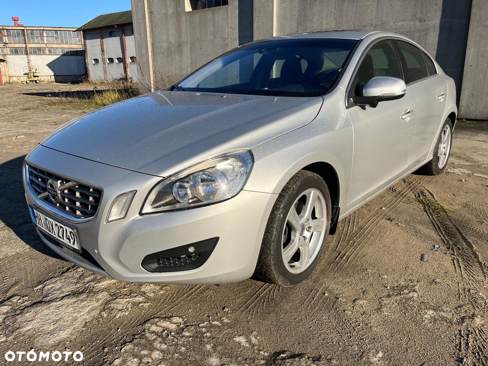 Volvo S60 T4 Powershift Kinetic - 3