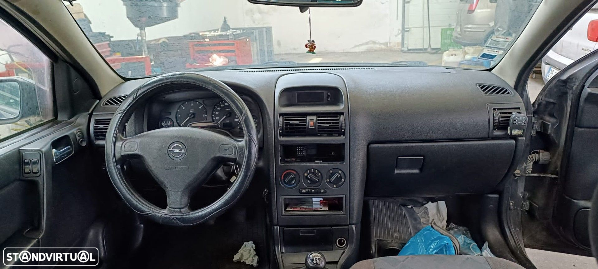 Opel Astra G 1.7 TD de 1998 disponível para peças - 6