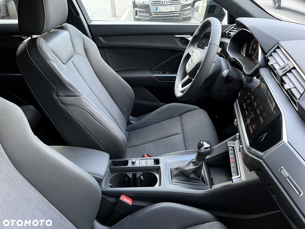 Audi Q3 Sportback - 13