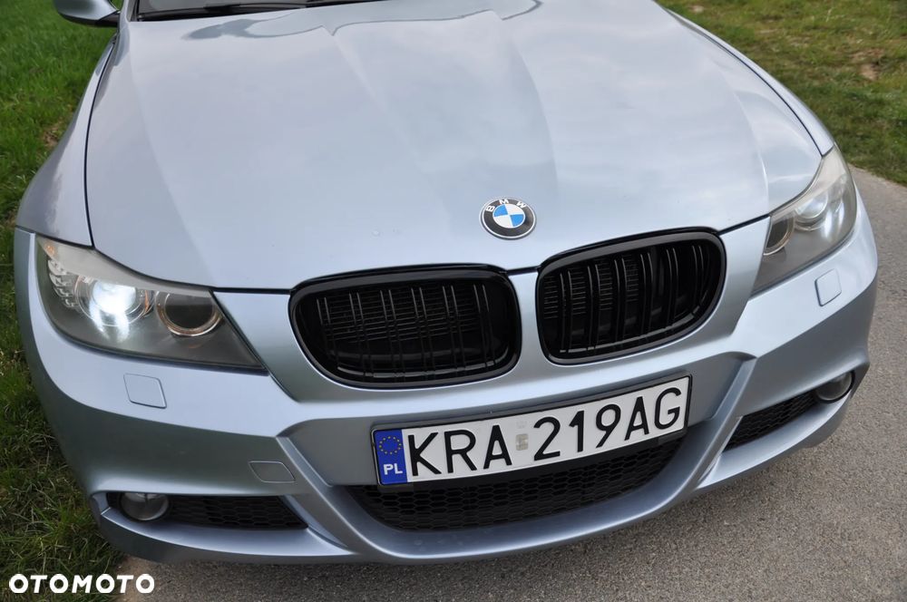 BMW Seria 3 320d - 32