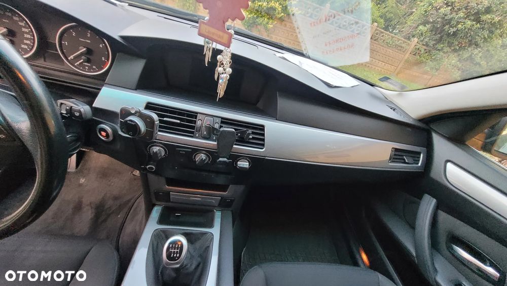 BMW Seria 5 520d - 4