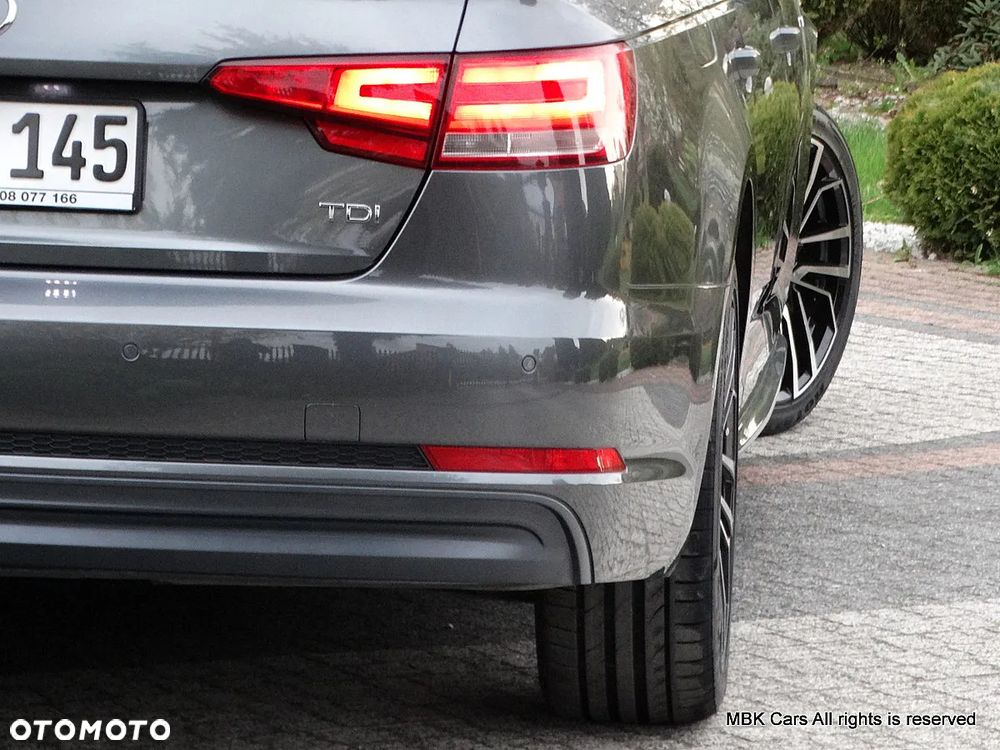 Audi A4 Limousine - 16