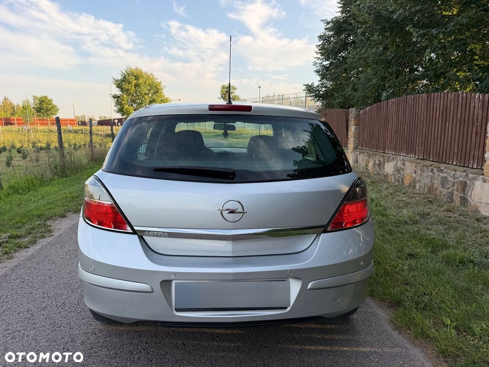Opel Astra 1.6 Enjoy - 25