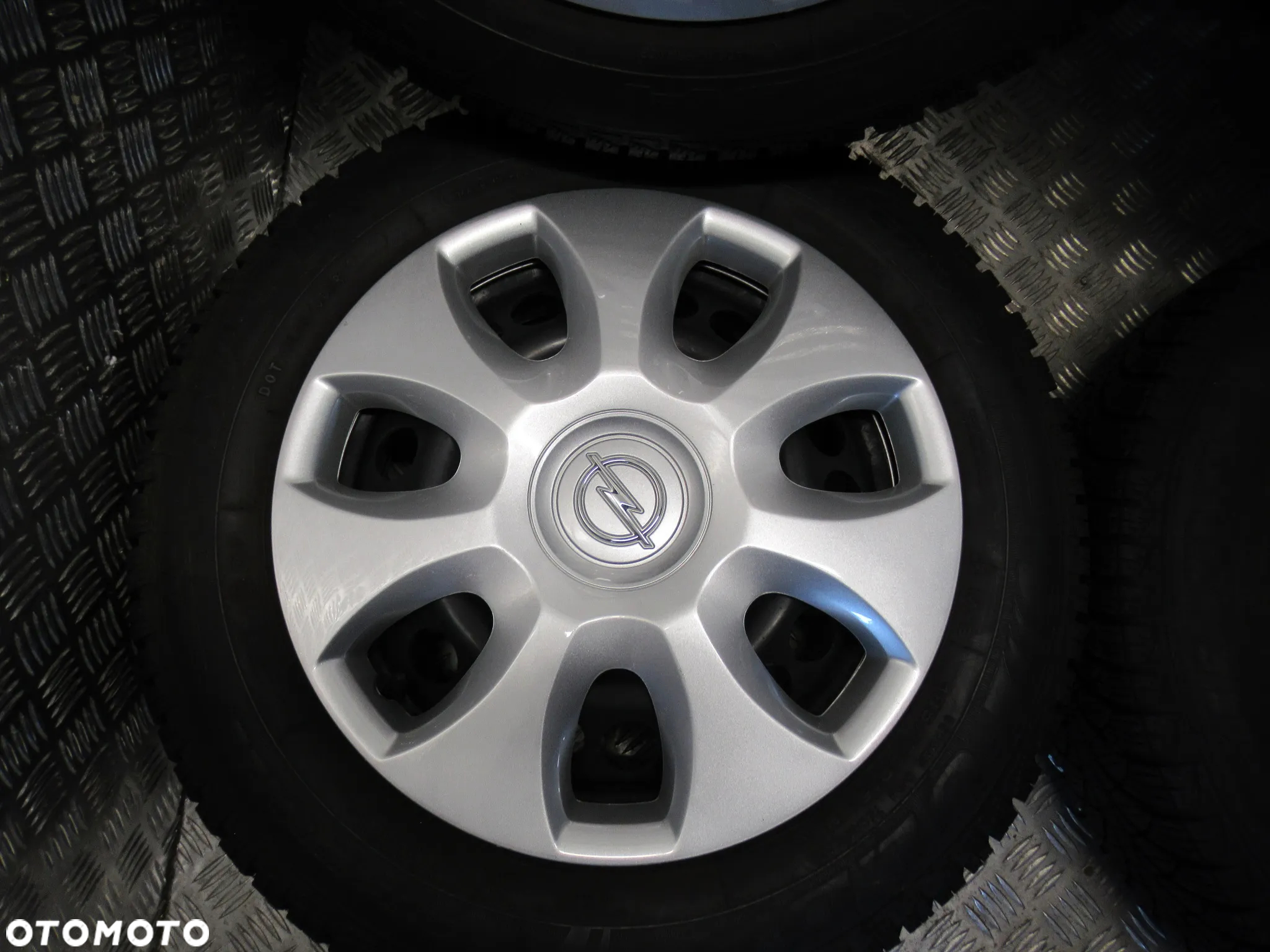 Koła Opel Adam Corsa D E Meriva 6Jx15 et39 4x100 zima 7,5mm CZUJNIKI - 5