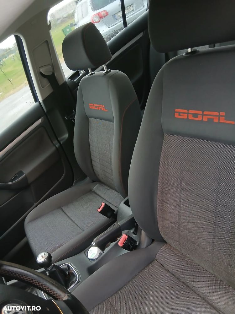 Volkswagen Golf - 9