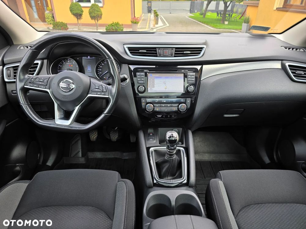 Nissan Qashqai 1.3 DIG-T N-CONNECTA - 25