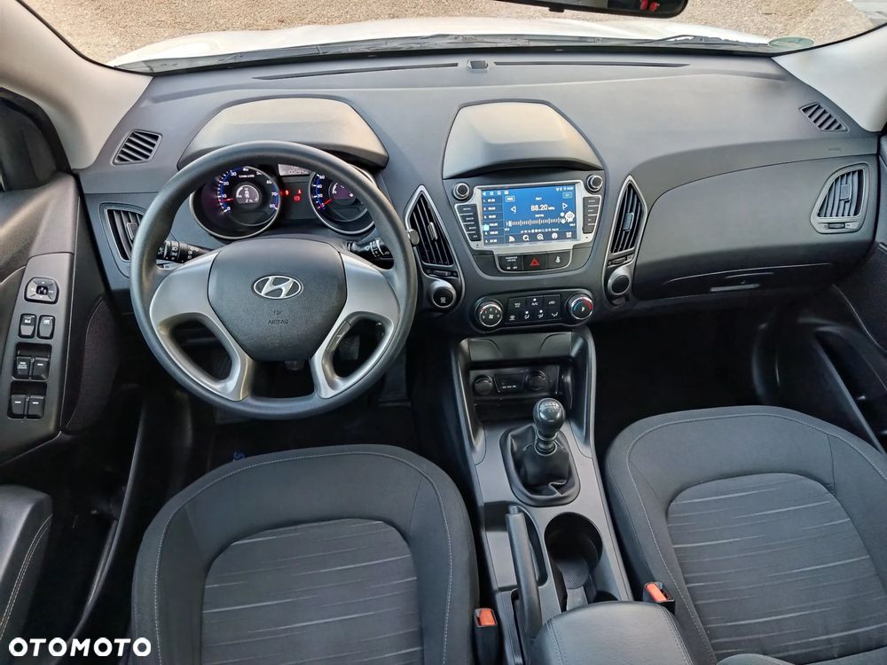 Hyundai ix35 blue 1.6 2WD Finale Silver - 7