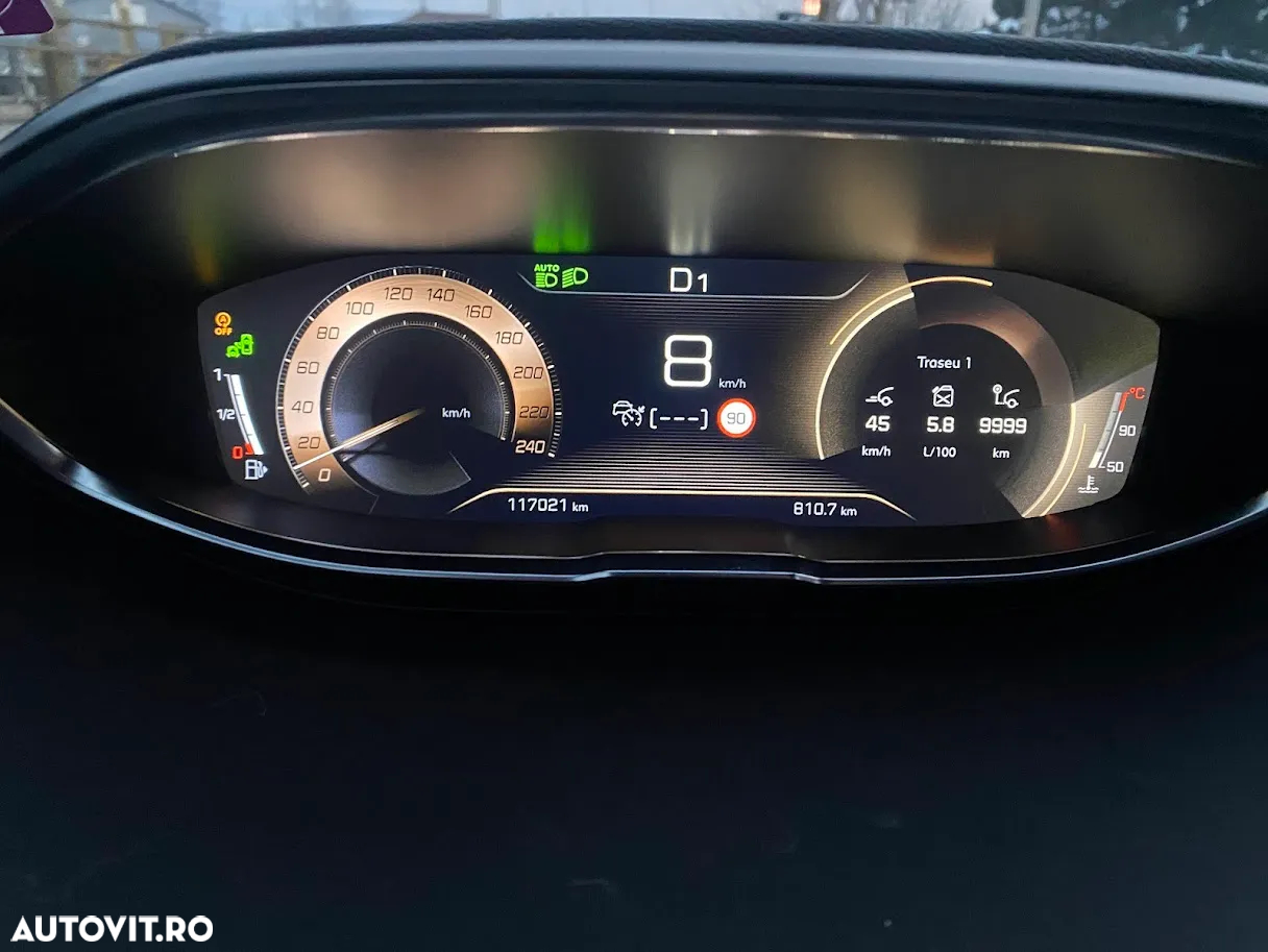Peugeot 5008 BlueHDI 180 EAT8 GT Pack - 8