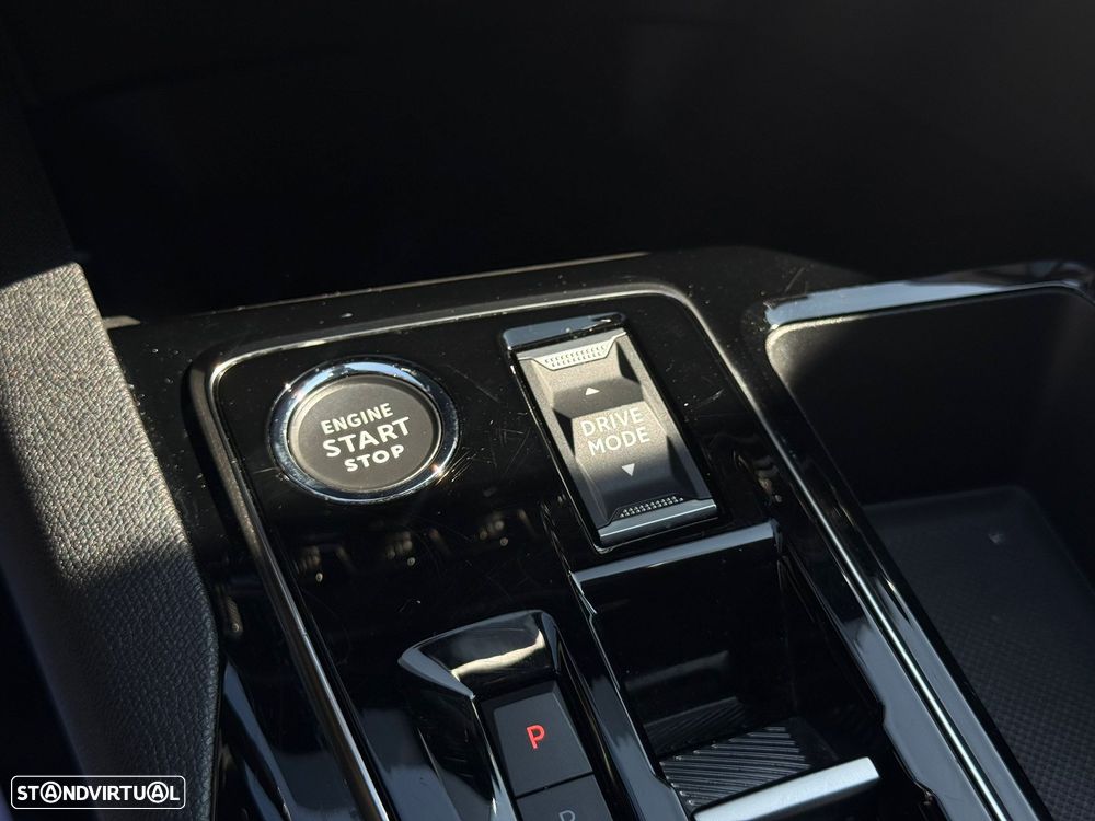 Peugeot 3008 1.5 BlueHDi Allure EAT8 - 8