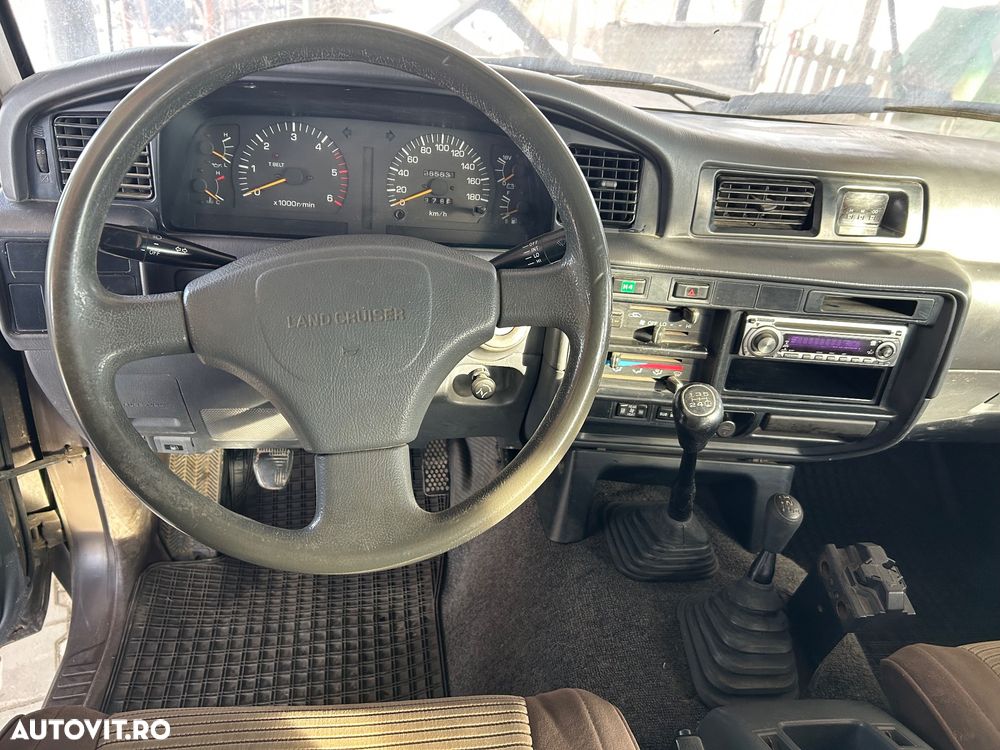 Toyota Land Cruiser - 10