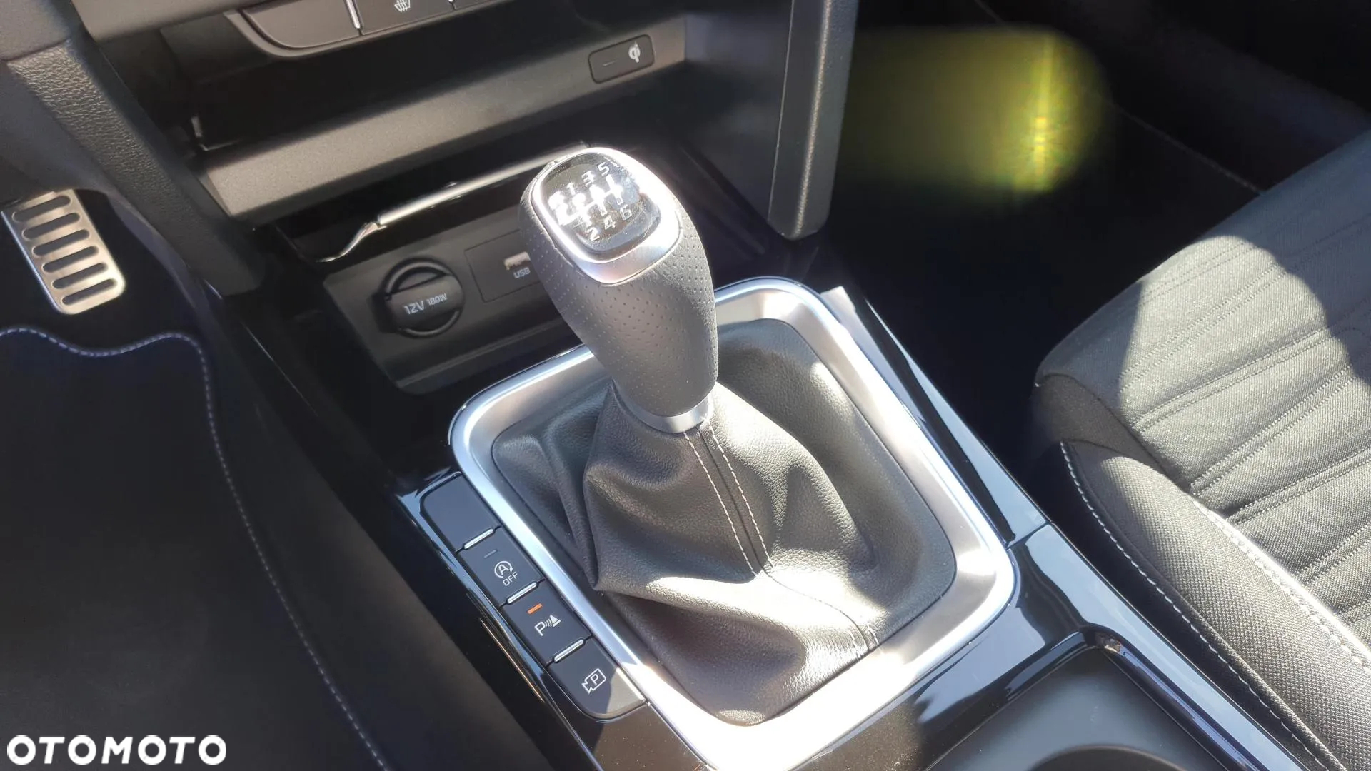 Kia ProCeed 1.5 T-GDI GT Line - 15
