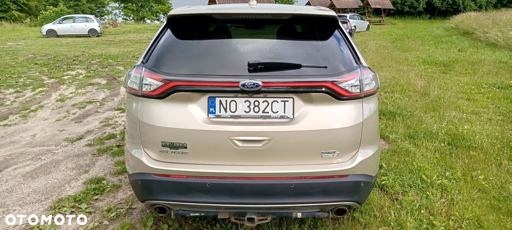 Ford Edge - 10