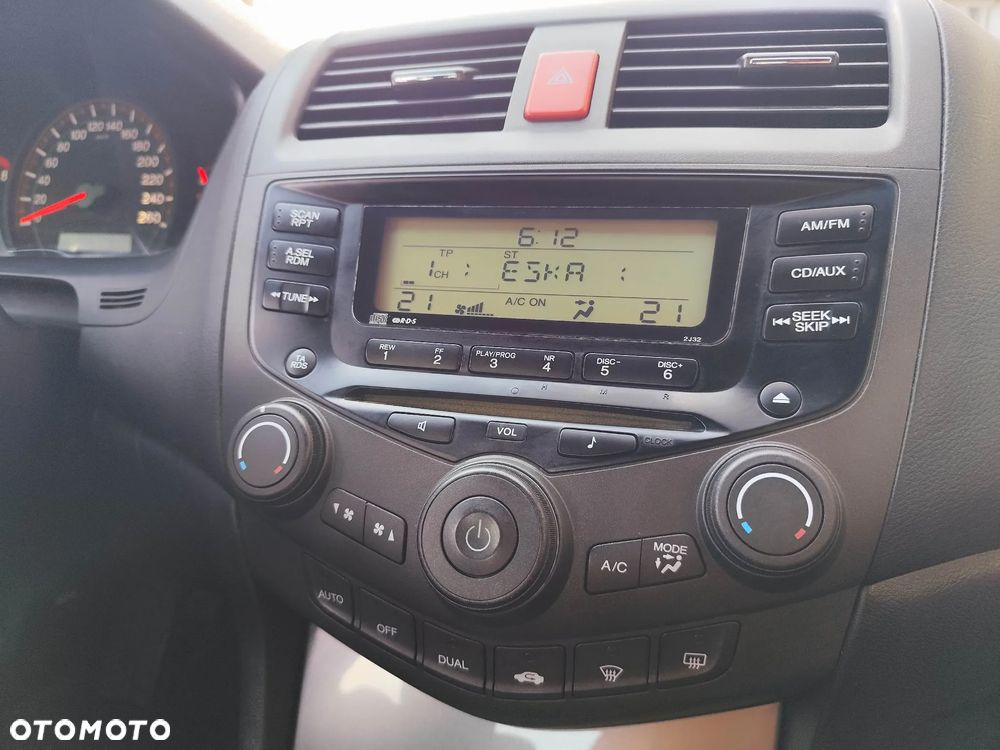 Honda Accord 2.0 i Comfort - 13