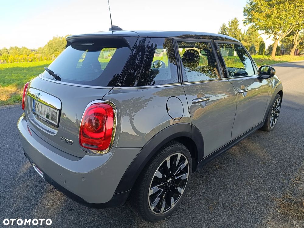 MINI Cooper Standard - 12