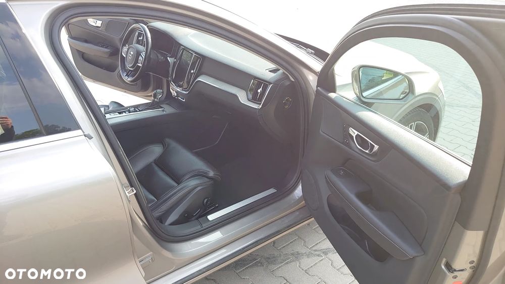 Volvo V60 D4 Inscription - 8