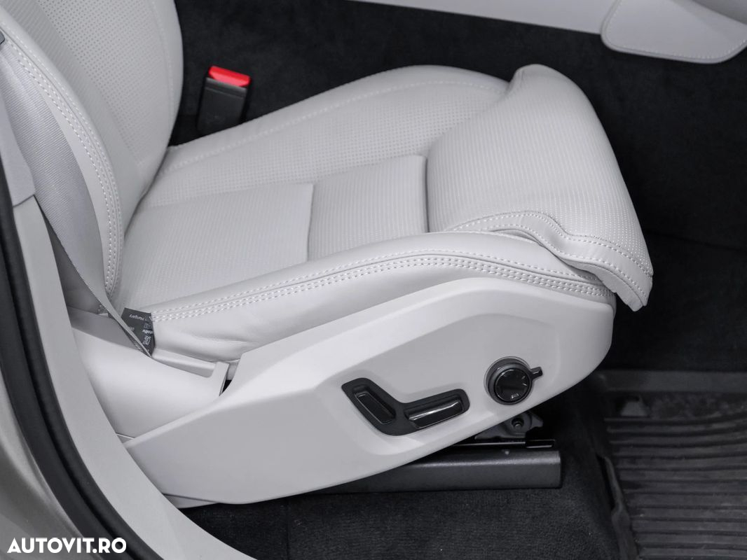 Volvo XC 90 Recharge T8 AWD Plus Bright - 31