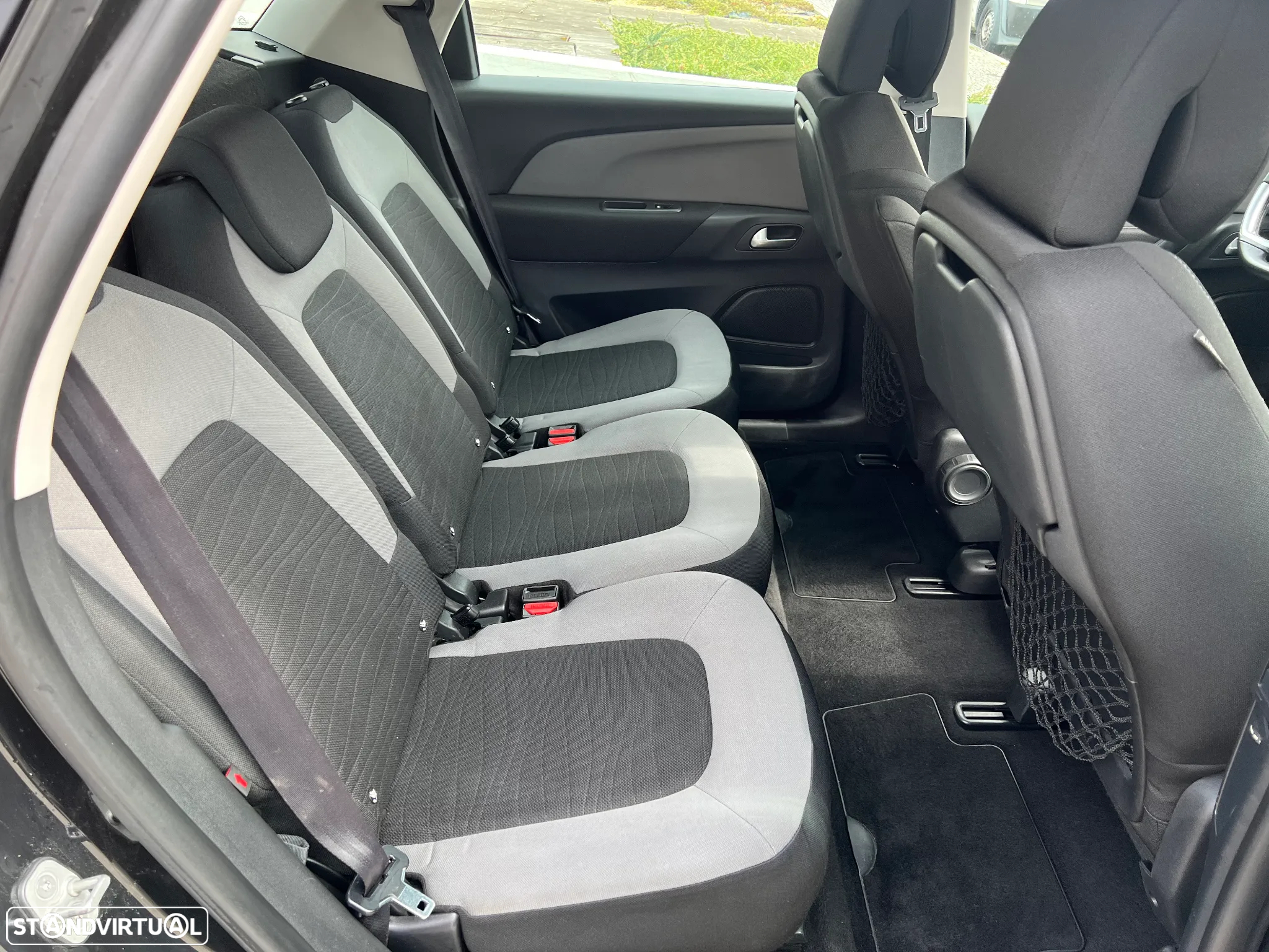 Citroën C4 Picasso 1.6 e-HDi Exclusive - 6