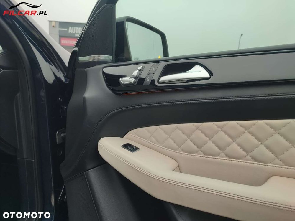 Mercedes-Benz GLE - 27