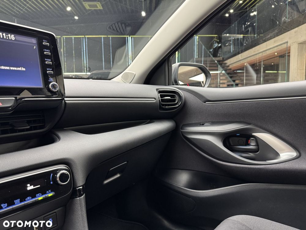 Toyota Yaris Hybrid 1.5 Comfort - 29