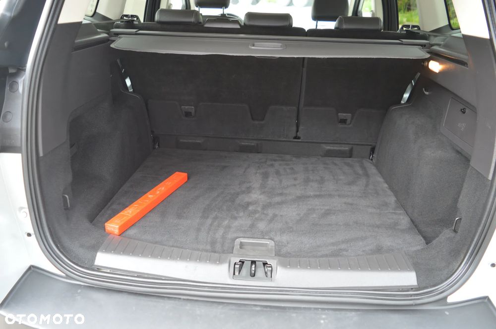 Ford Kuga 2.0 TDCi 4x2 Titanium - 12