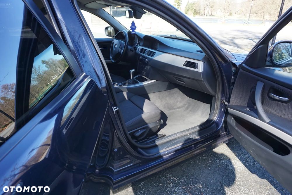 BMW Seria 3 - 11