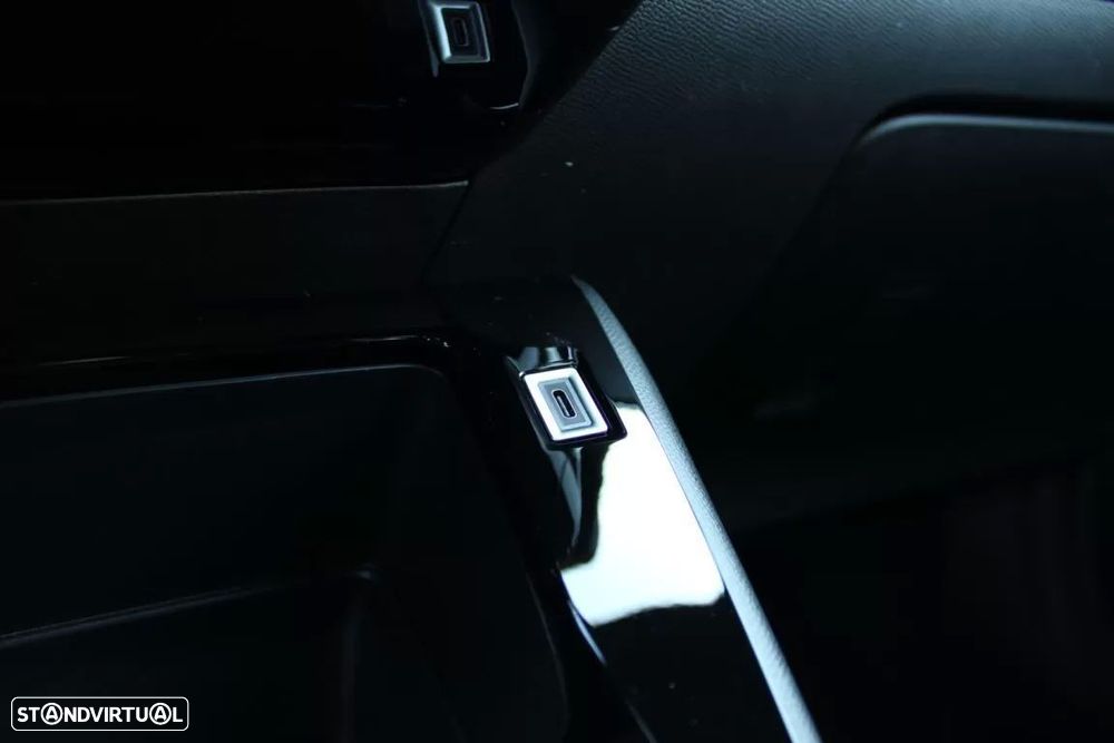 Peugeot 2008 1.2 PureTech Allure Pack - 18