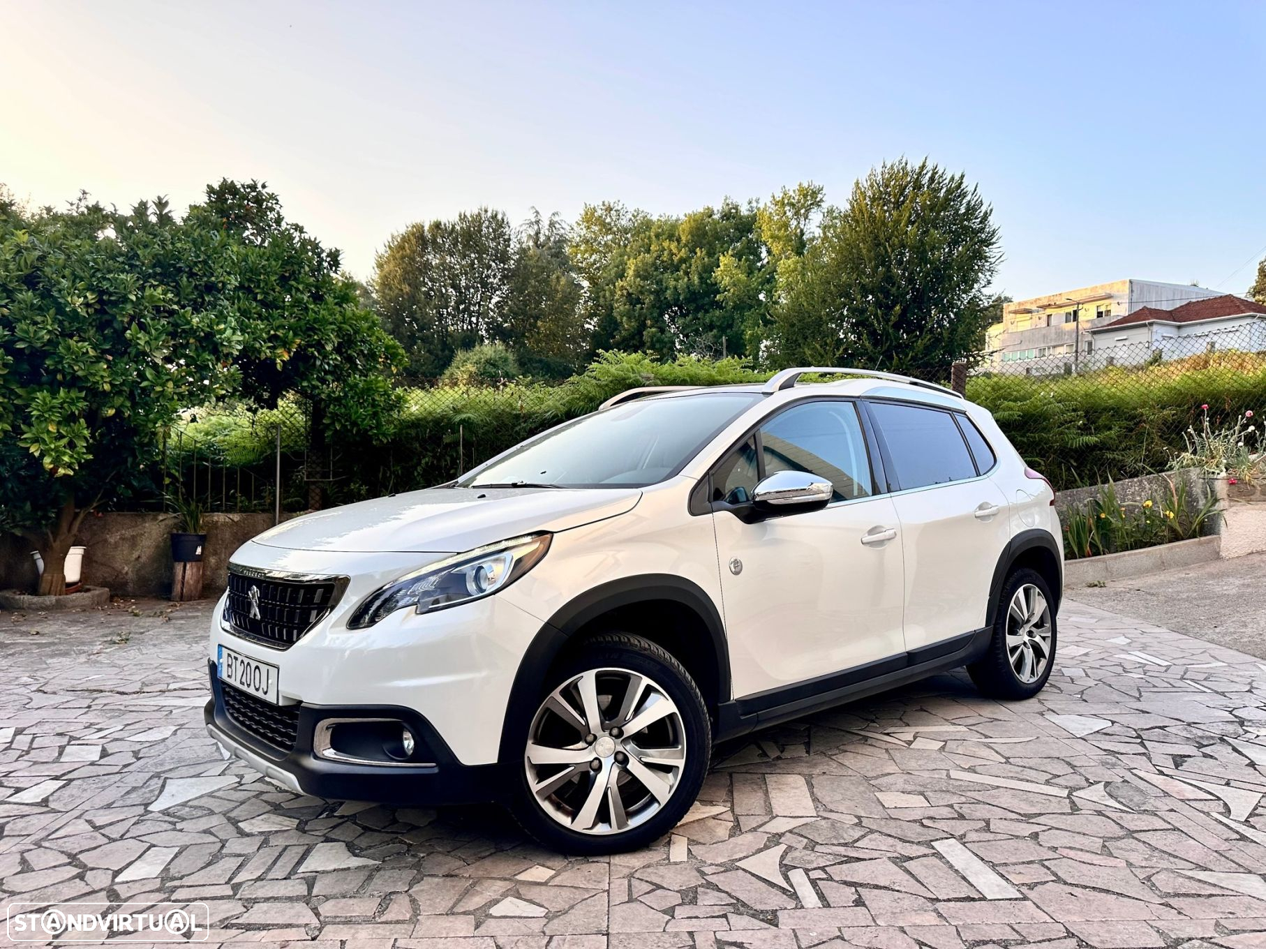 Peugeot 2008 1.2 PureTech Crossway - 2