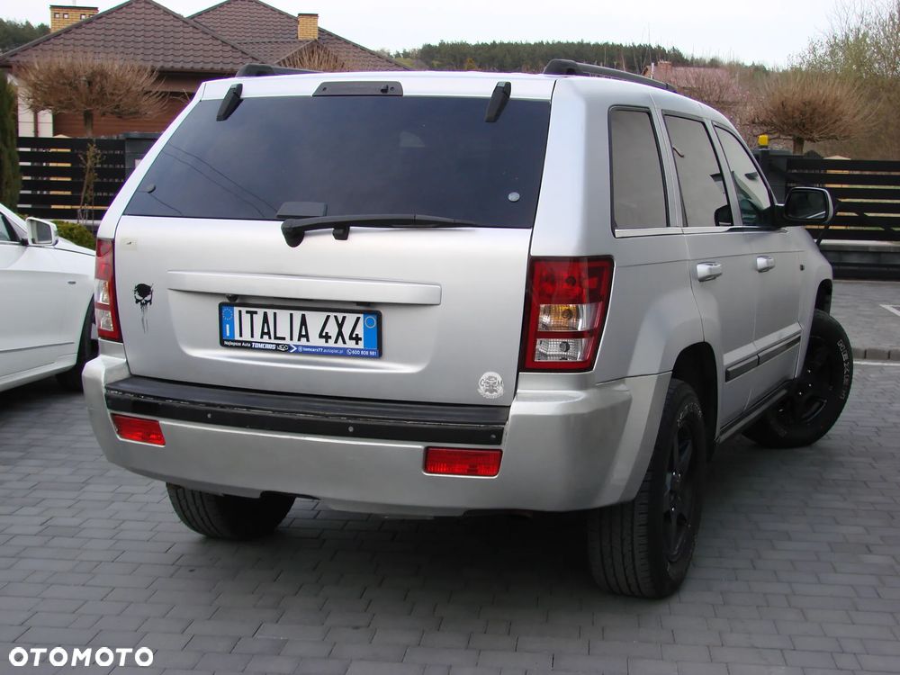 Jeep Grand Cherokee - 13