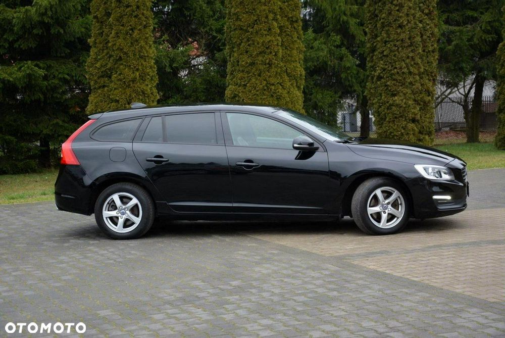 Volvo V60 D4 Geartronic Momentum Pro - 4