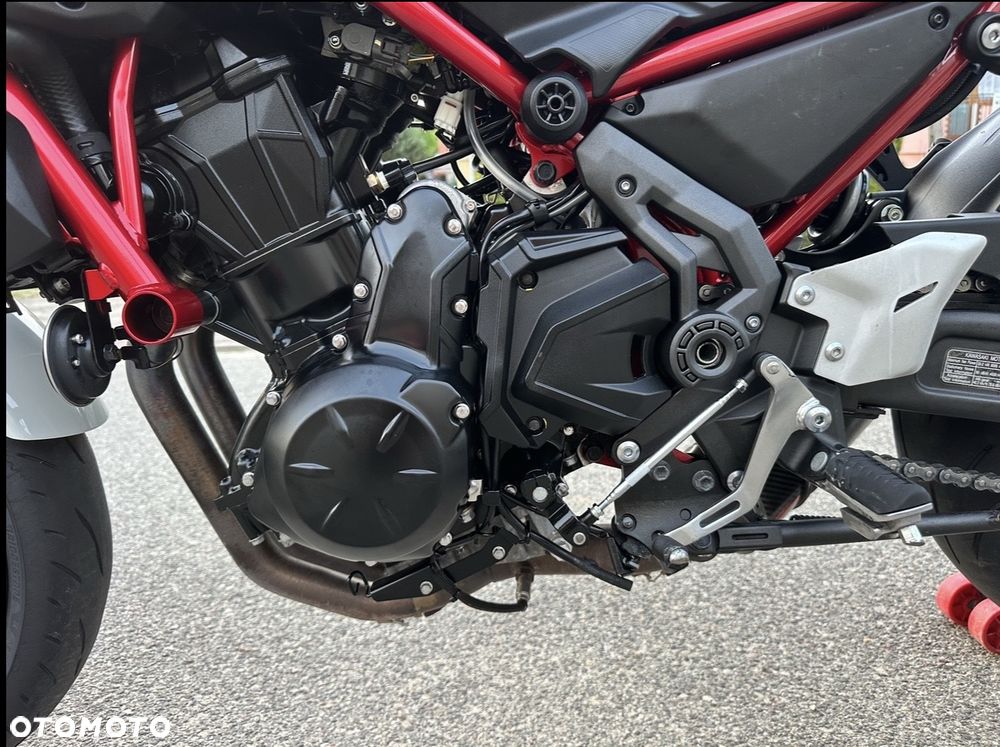 Kawasaki Z 650 - 10