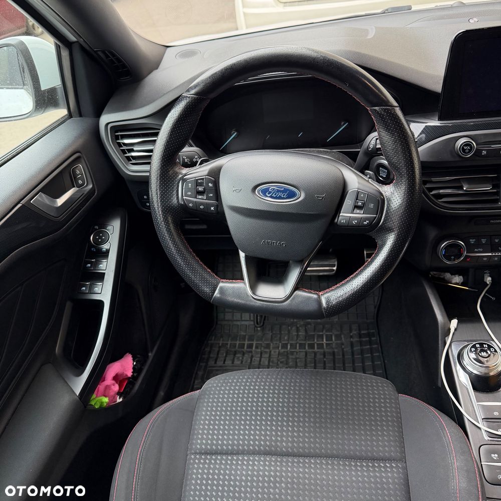 Ford Focus 1.5 EcoBlue STart-Stopp-System ST-LINE - 10