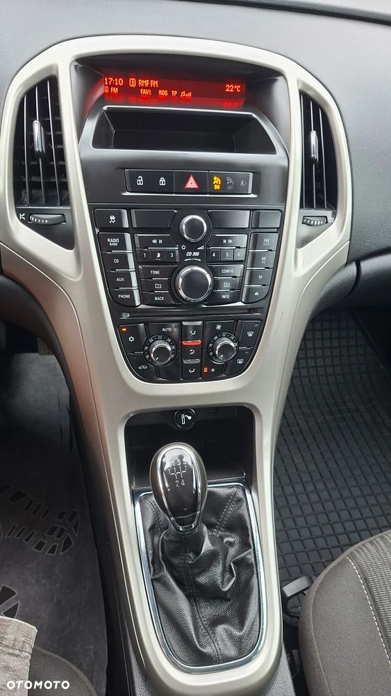 Opel Astra 1.4 Cosmo - 17