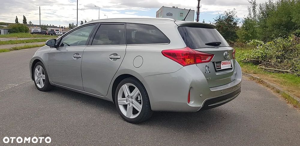 Toyota Auris 2.0 D-4D Prestige - 7