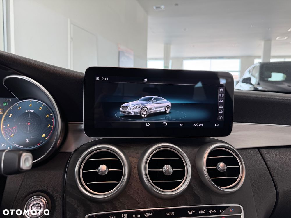Mercedes-Benz Klasa C 300 9G-TRONIC AMG Line - 27