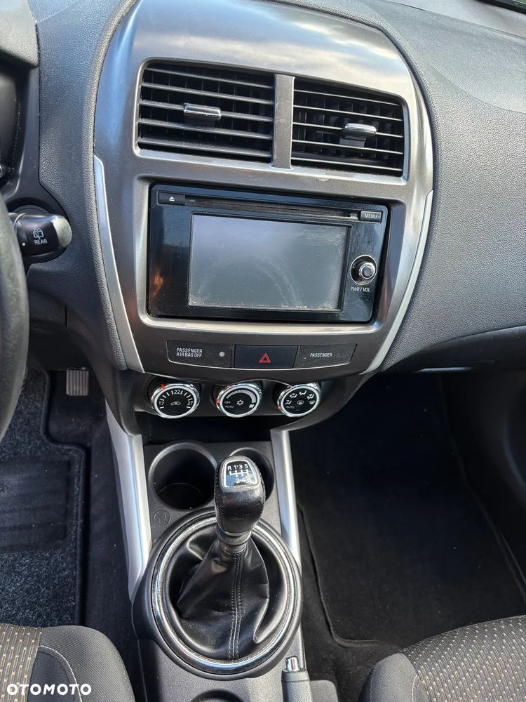 Mitsubishi ASX 1.8 DI-D 2WD Intense - 16