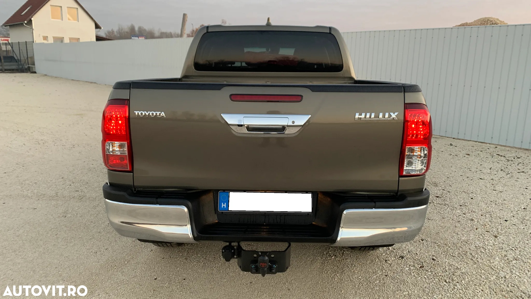 Toyota Hilux 2.4D 150CP 4x4 Double Cab AT Style - 6