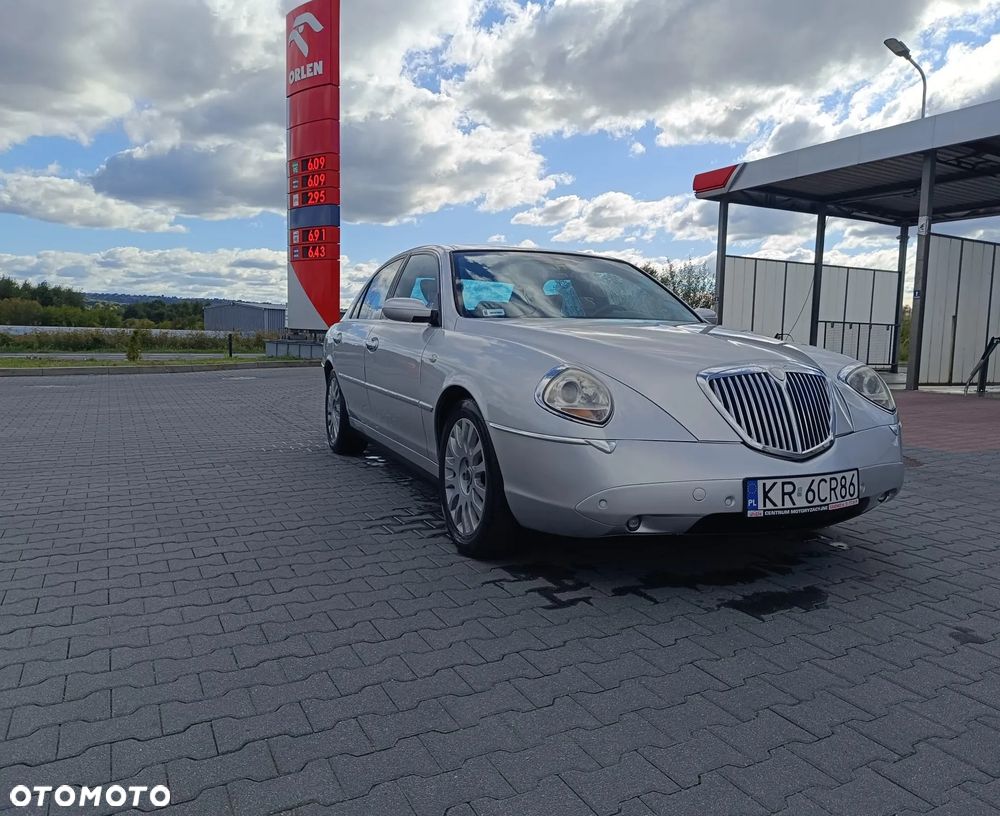 Lancia Thesis - 4