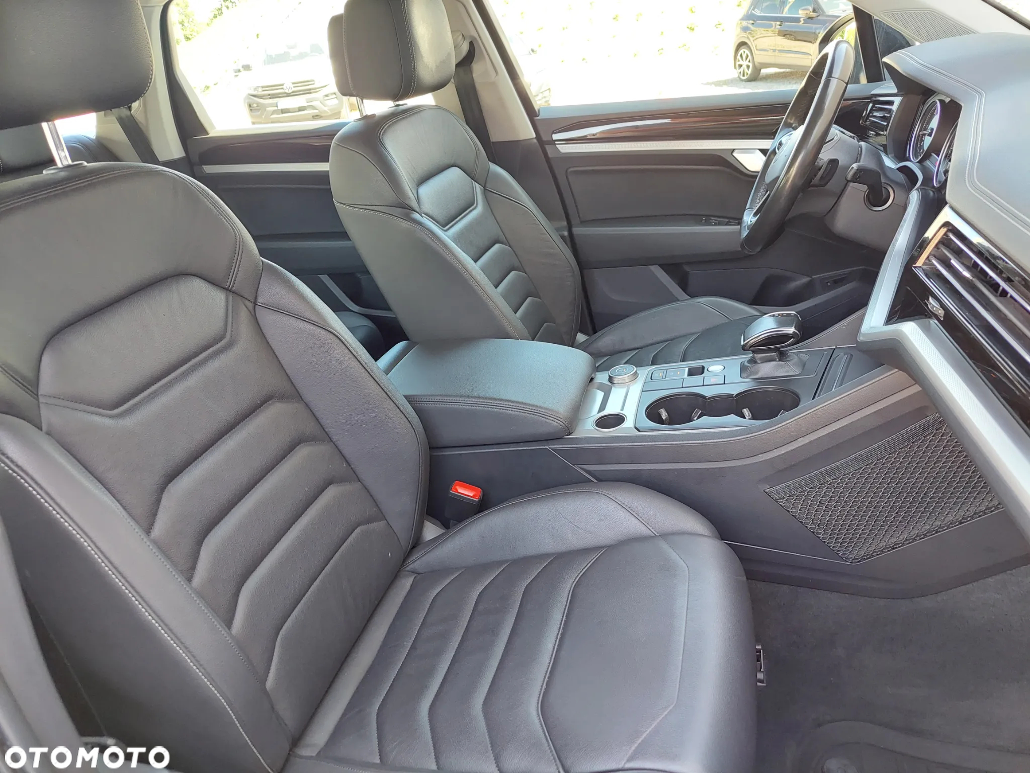 Volkswagen Touareg 3.0 V6 TDI SCR 4Mot - 27