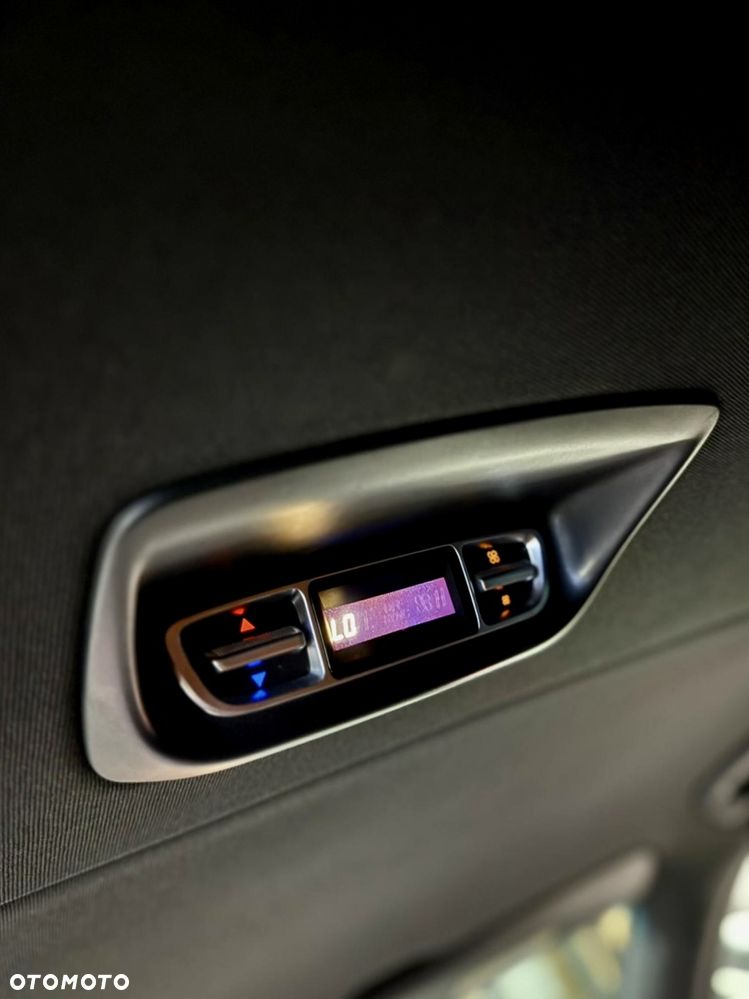 Mercedes-Benz Klasa V 300 d 9G-Tronic (d³ugi) - 38