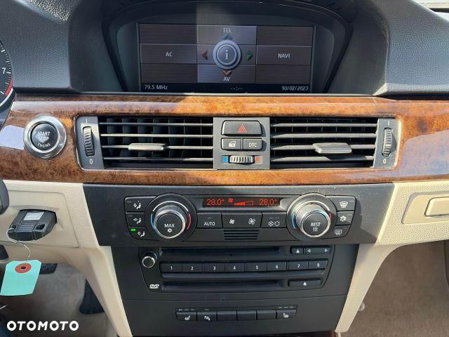 BMW Seria 3 335i - 15