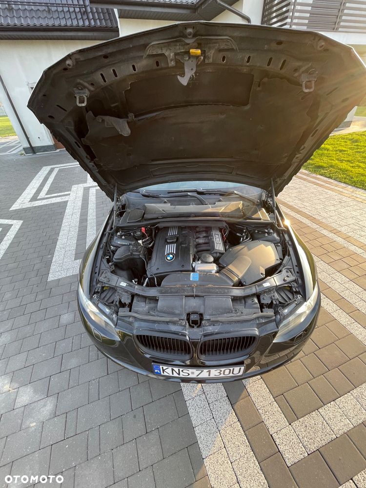 BMW Seria 3 325i M Sport Edition - 9