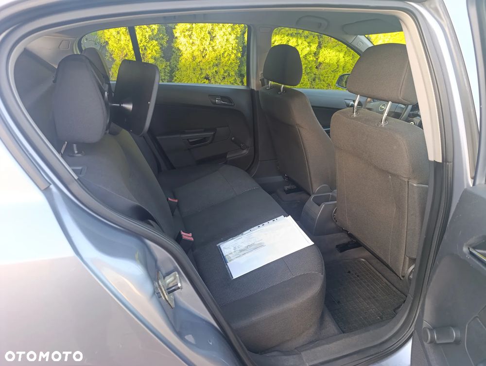 Opel Astra 1.4 Enjoy - 18
