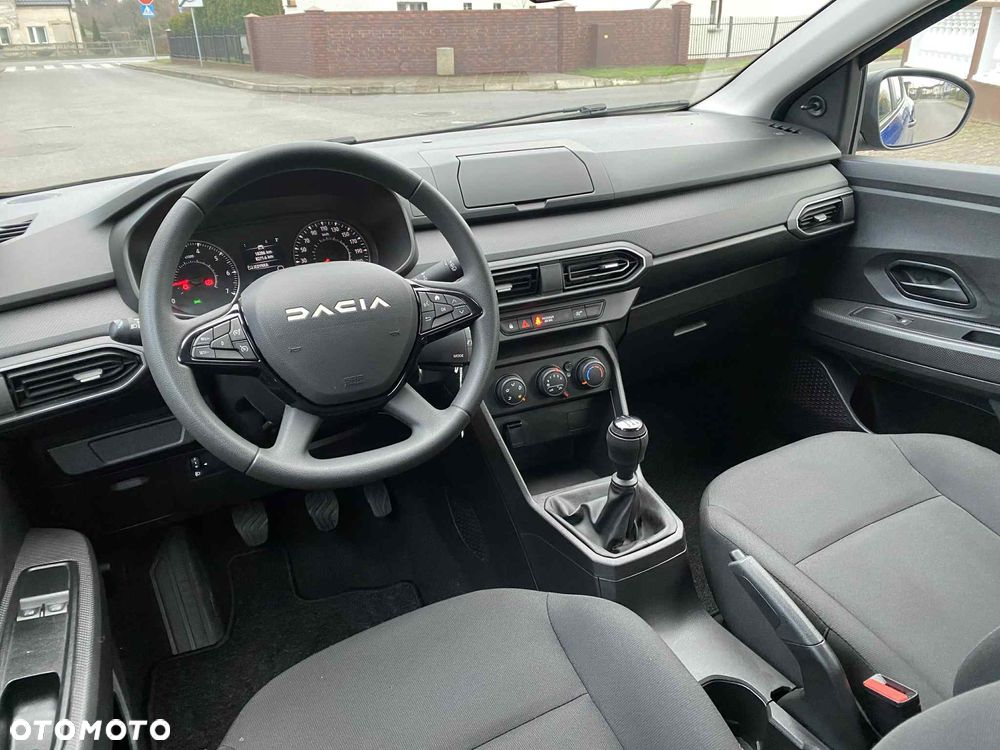 Dacia Sandero SCe 65 Essential - 17