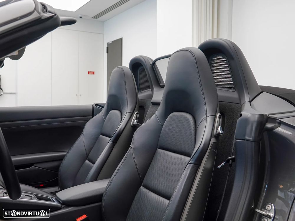Porsche 718 Boxster 2.0 PDK - 22