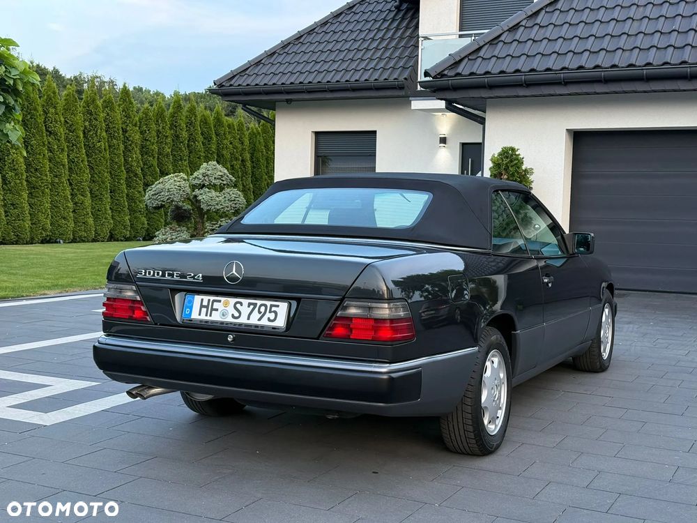 Mercedes-Benz W124 (1984-1993) - 11